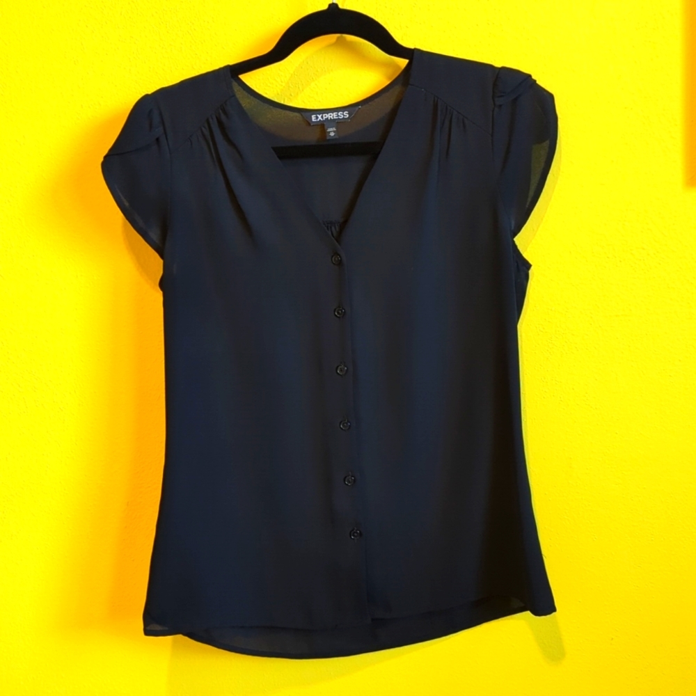 💥Express Black Cap Short Sleeve Button Top